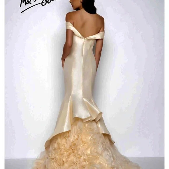 MacDuggal wedding/evening gown - Picture 3 of 9